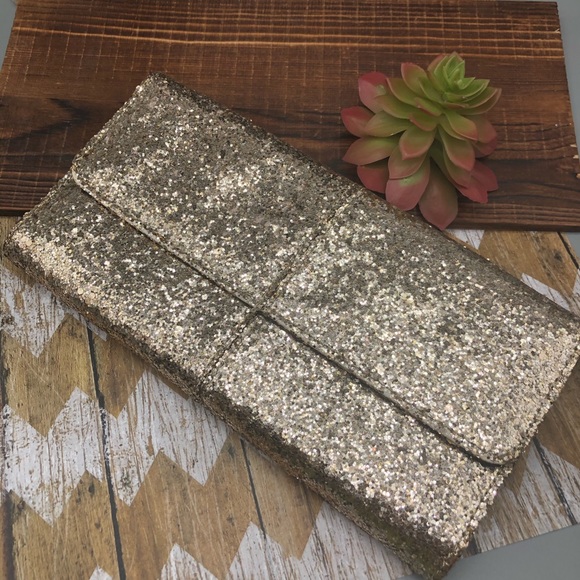 Gold Sparkly Thirty One Clutch Wallet - Picture 1 of 3